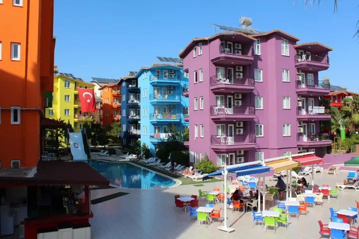 Rainbow Castle Hotel — фото 6