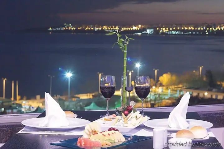 Бююкчекмедже: Eser Premium Hotel & Spa