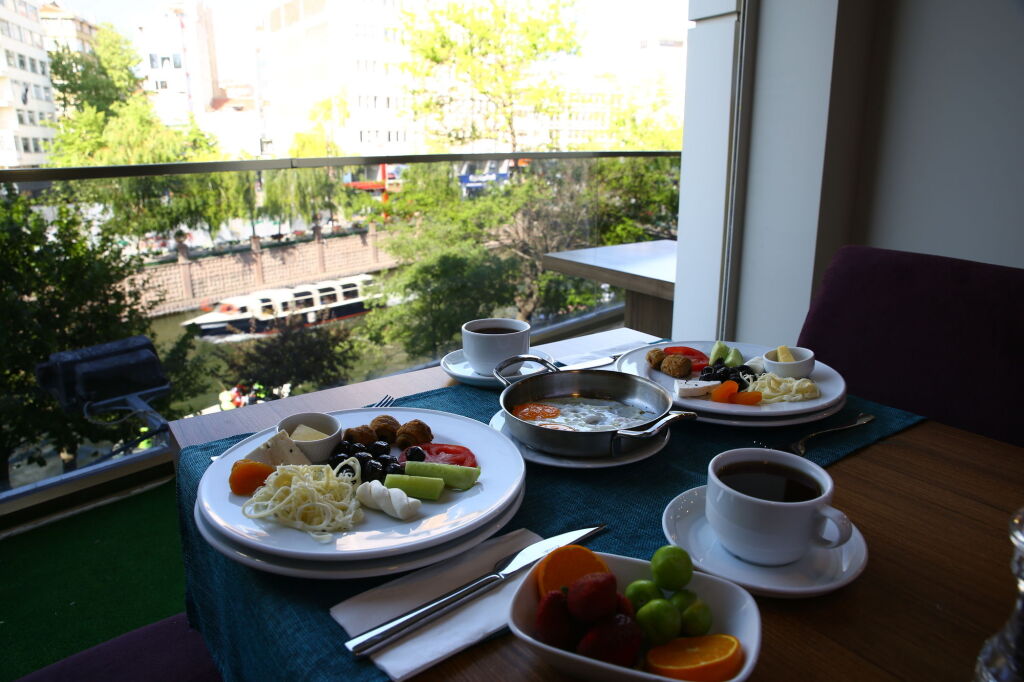 Эскишехир: SennaCity Hotel