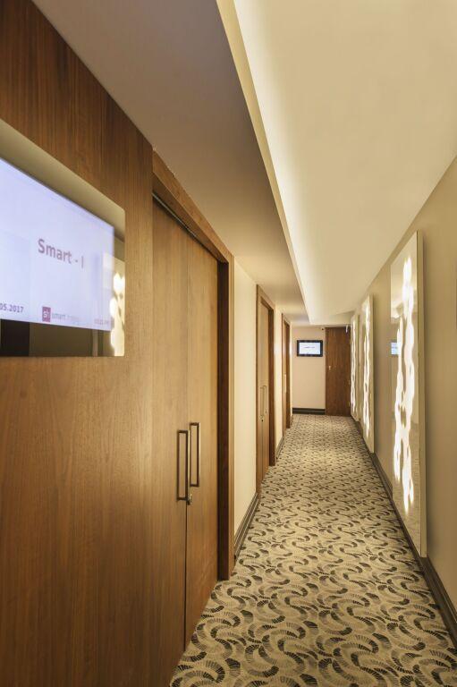 Измир: Smart Hotel