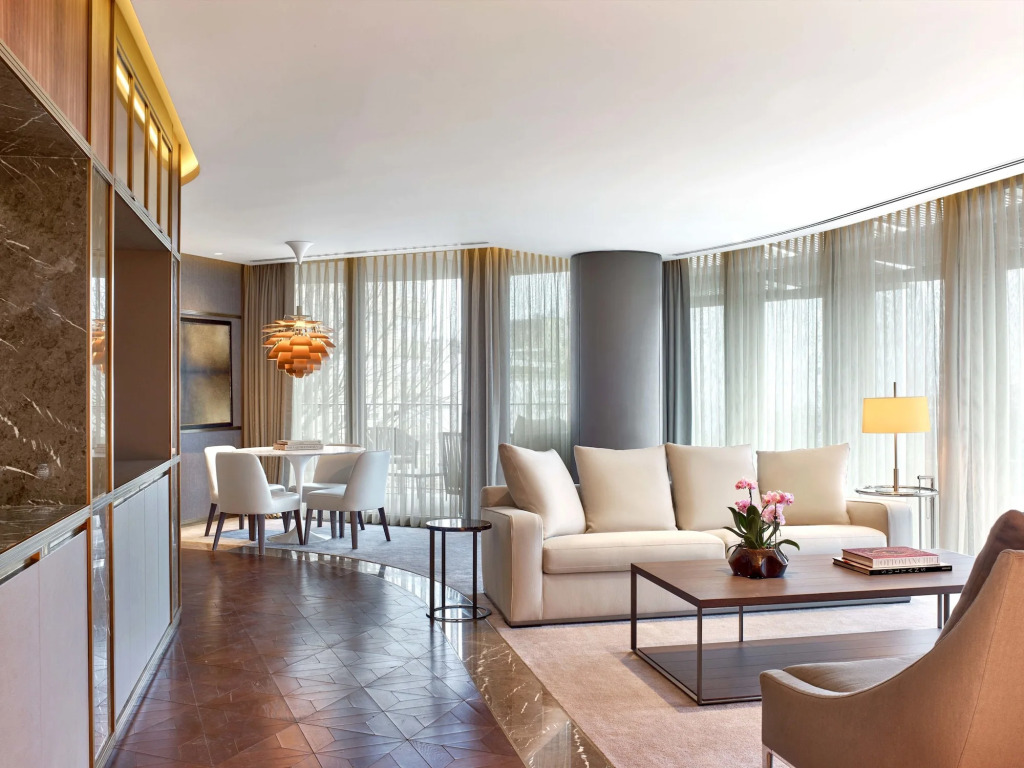 Стамбул: The St. Regis Istanbul