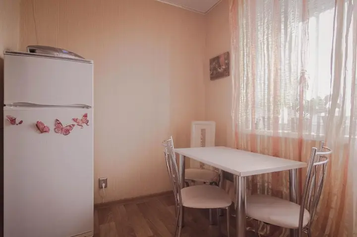 Тихвин: Apartments in 4-th microdistrict in Tihvin