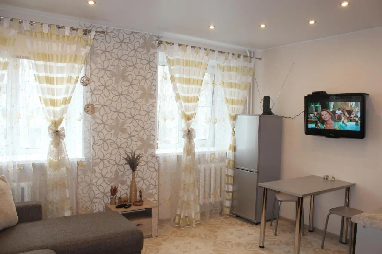 Тихвин: Apartments 4 Mikrorayon