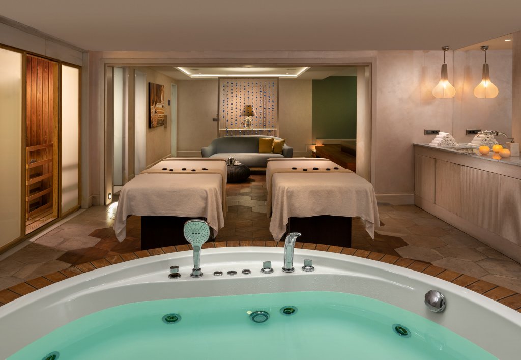 Стамбул: Отель Crowne Plaza Istanbul Florya