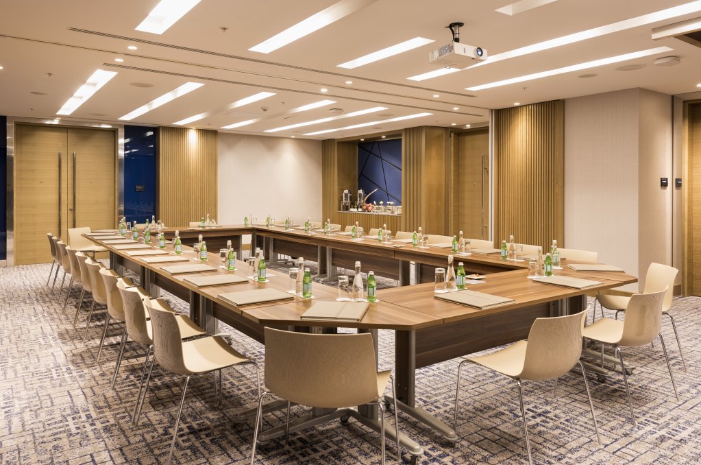 Стамбул: Отель Crowne Plaza Istanbul Florya
