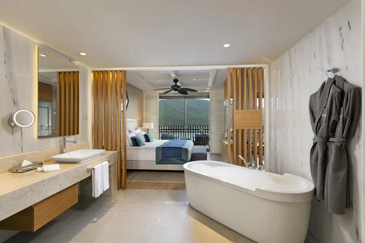 Гюверджинлик: Titanic Luxury Collection Bodrum