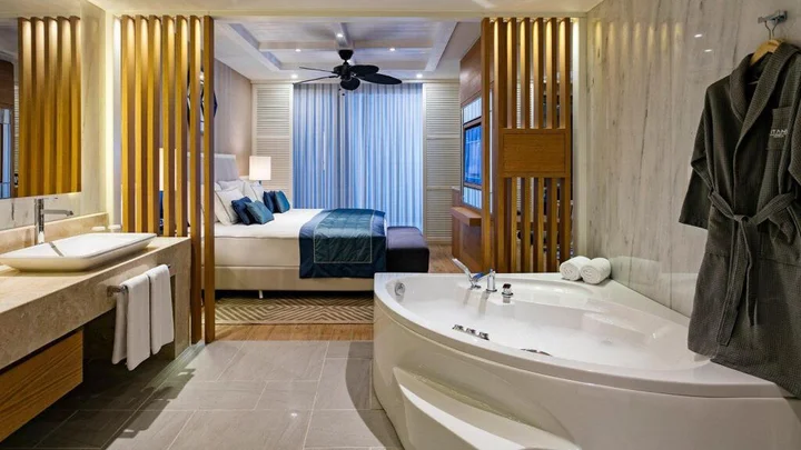 Гюверджинлик: Titanic Luxury Collection Bodrum