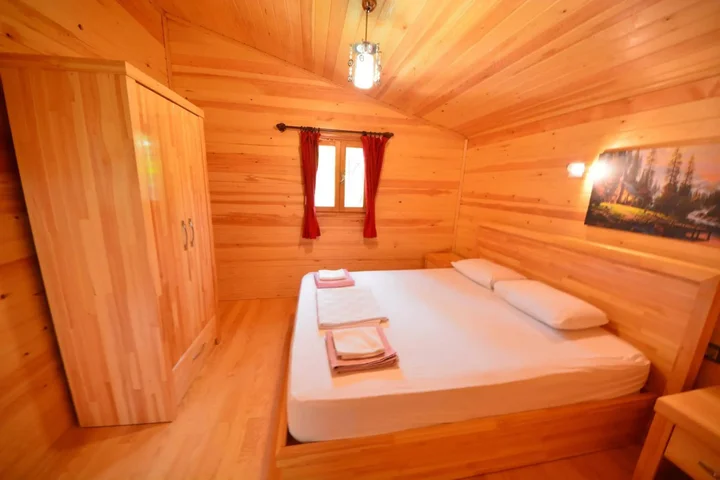 Чиралы: Lemon Garden Lodge