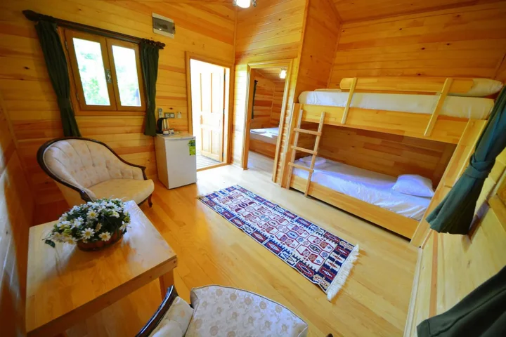 Чиралы: Lemon Garden Lodge