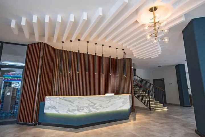 Аланья: Kleopatra Tower Suite Hotel