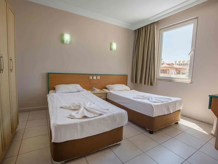 Аланья: Kleopatra Tower Suite Hotel