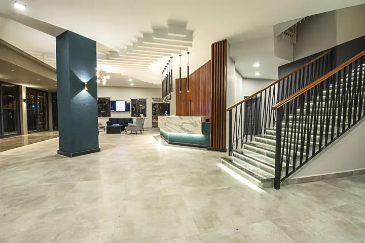 Аланья: Kleopatra Tower Suite Hotel
