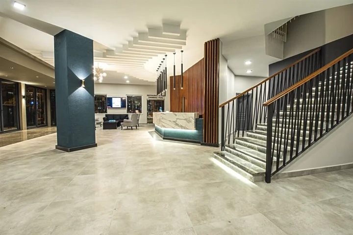 Аланья: Kleopatra Tower Suite Hotel