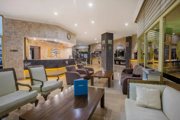 Аланья: Kleopatra Tower Suite Hotel