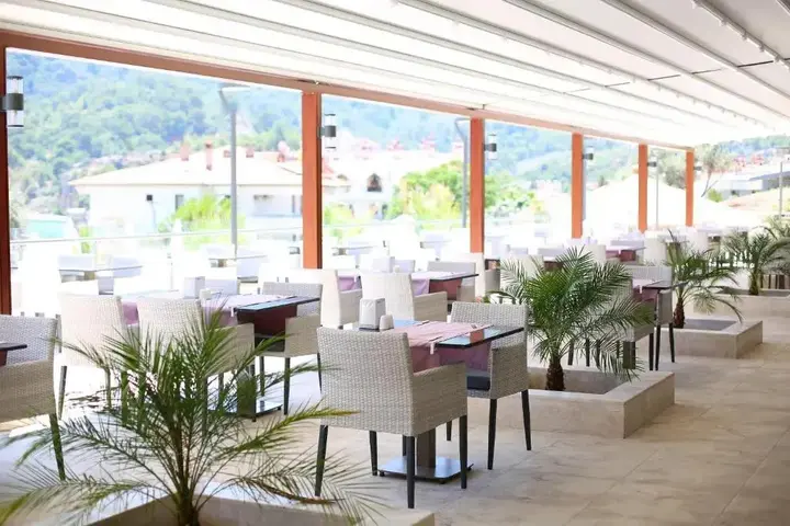 Турунч: Turunc Premium Hotel