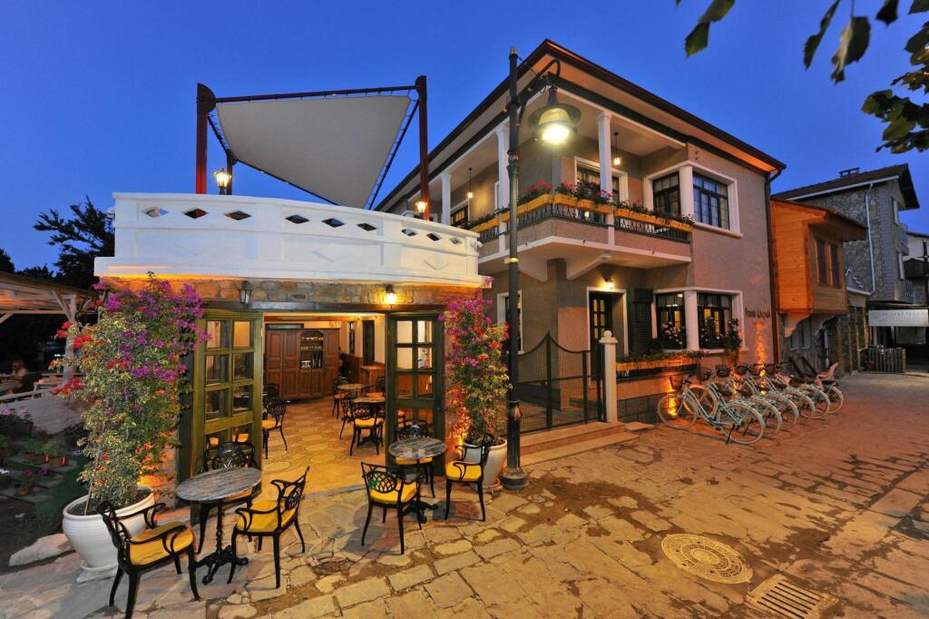 Зейтинликой: Petrino Gokceada Hotel & Kitchen