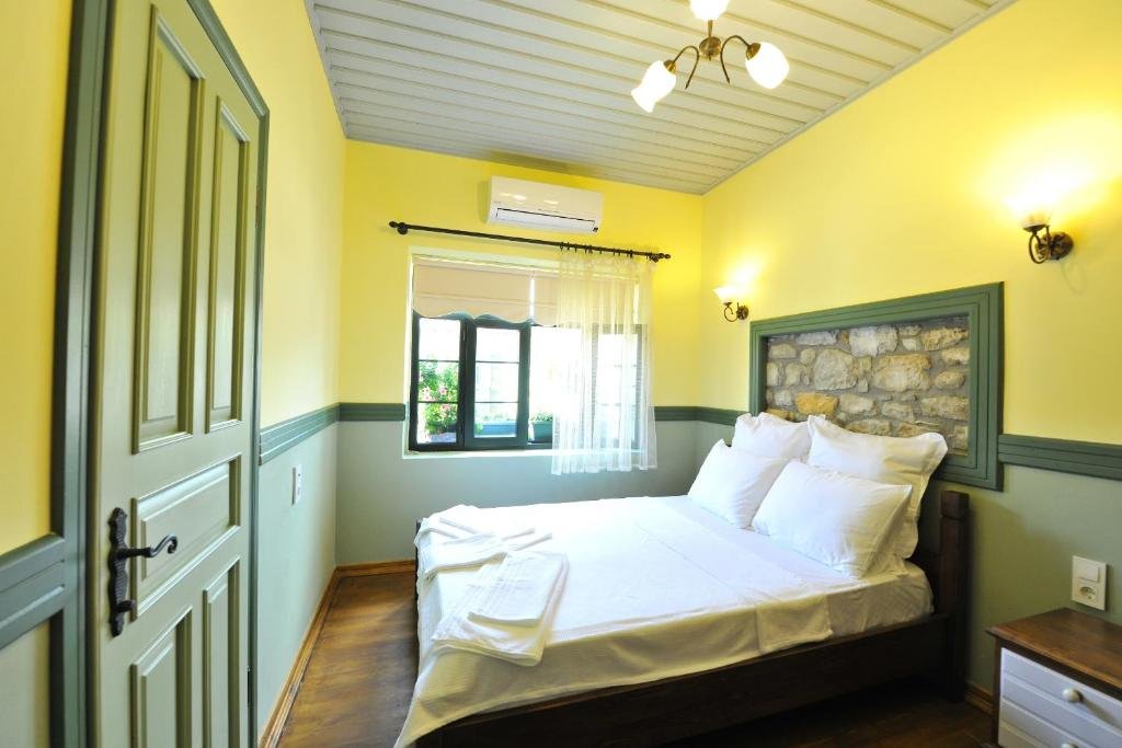 Зейтинликой: Petrino Gokceada Hotel & Kitchen
