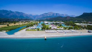 Чамьюва: Daima Resort Hotel