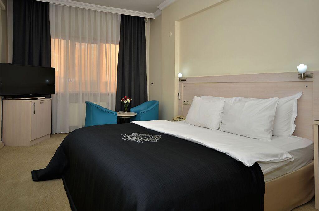 Эскишехир: Buyuk Otel Eskisehir