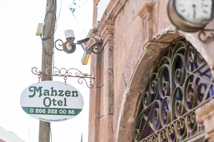 Айвалык: Mahzen Küçükköy