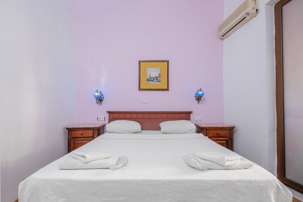 Анталья: Mango Pension Hostel