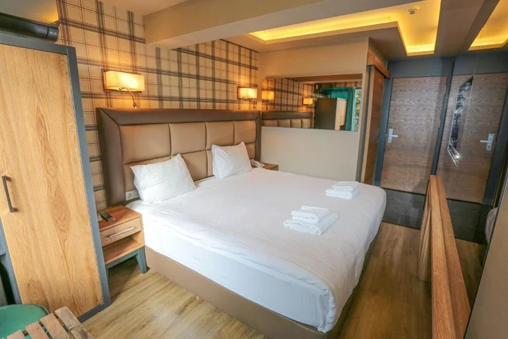 Бююкчекмедже: Turkuaz Port Hotel