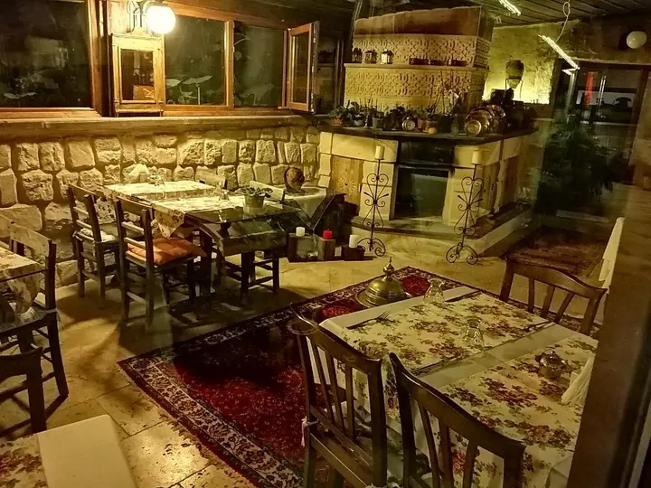 Ургуп: Turkish Cave House