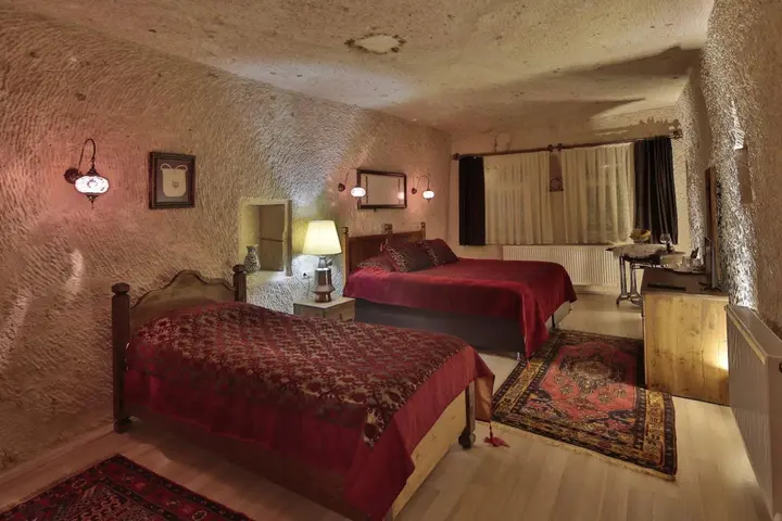 Ургуп: Turkish Cave House