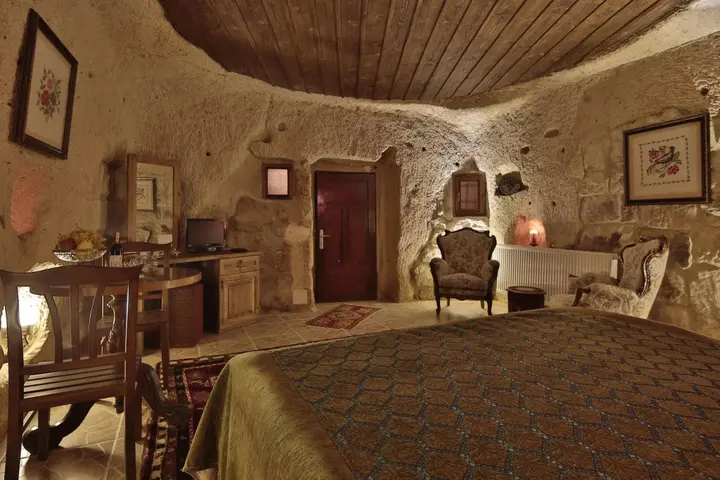 Ургуп: Turkish Cave House