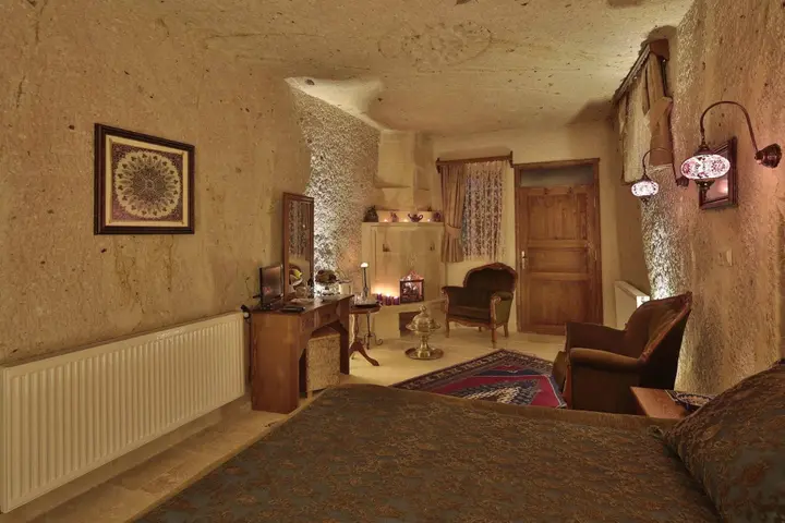 Ургуп: Turkish Cave House
