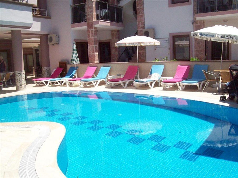 Тургутрейс: Aybey Apart Hotel
