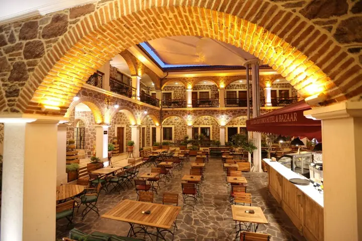 Измир: L'Agora Old Town Hotel & Bazaar