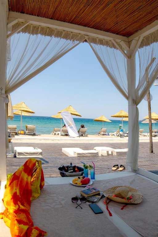 Risus Beach Resort Hotel — фото 4