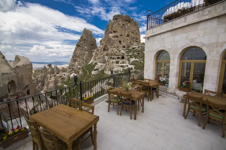 Учисар: Caldera Hotel