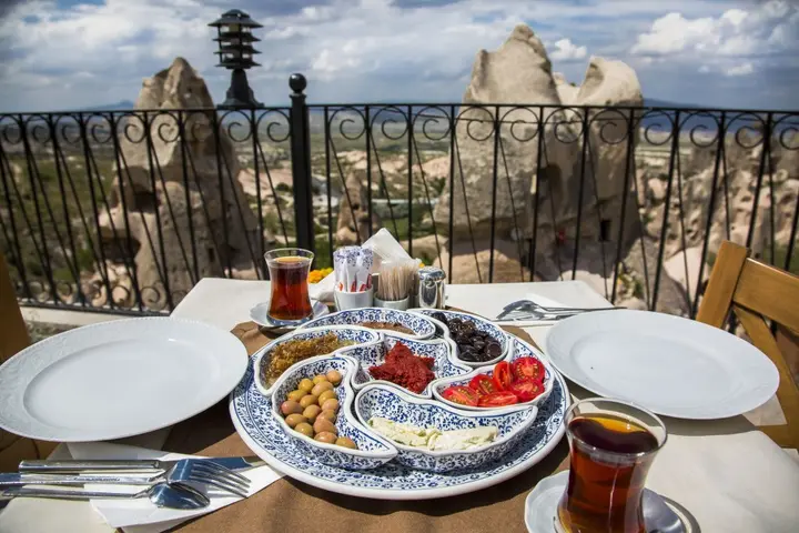 Учисар: Caldera Hotel