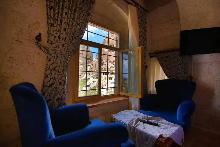 Учисар: Caldera Hotel