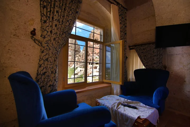 Учисар: Caldera Hotel