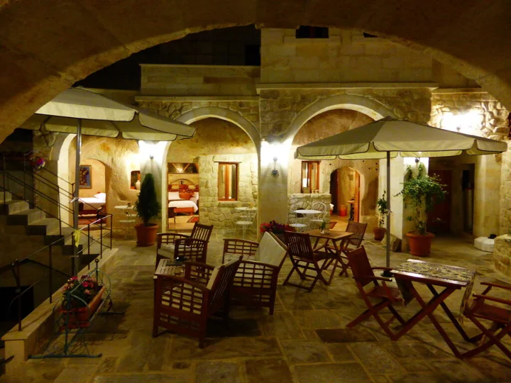 Ургуп: Canyon Cave Hotel