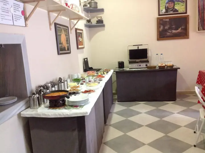 Чамлыхемшин: Camlihemsin Tasmektep Hotel
