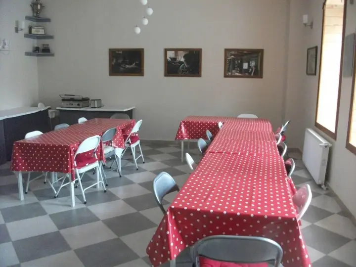 Чамлыхемшин: Camlihemsin Tasmektep Hotel