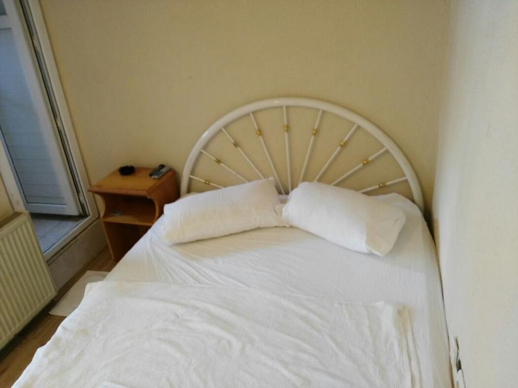 carousel image 1