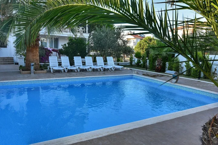 Айвалык: Uzunhan Hotel