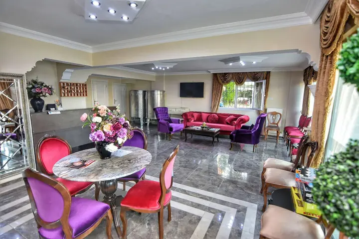 Айвалык: Uzunhan Hotel