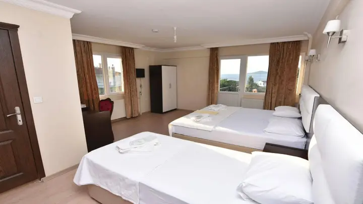 Айвалык: Uzunhan Hotel