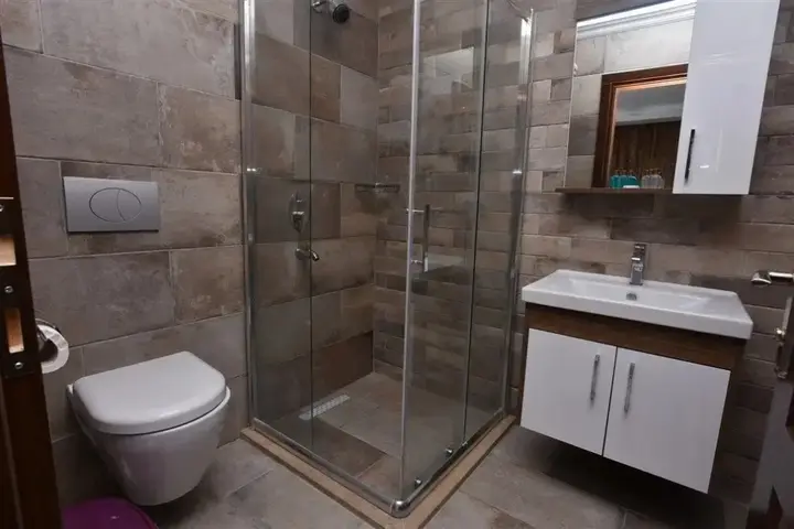 Айвалык: Uzunhan Hotel
