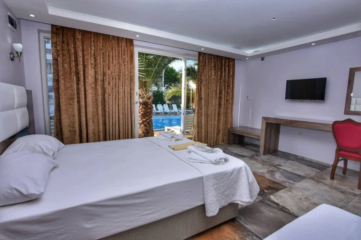 Айвалык: Uzunhan Hotel