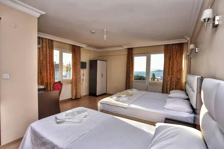 Айвалык: Uzunhan Hotel