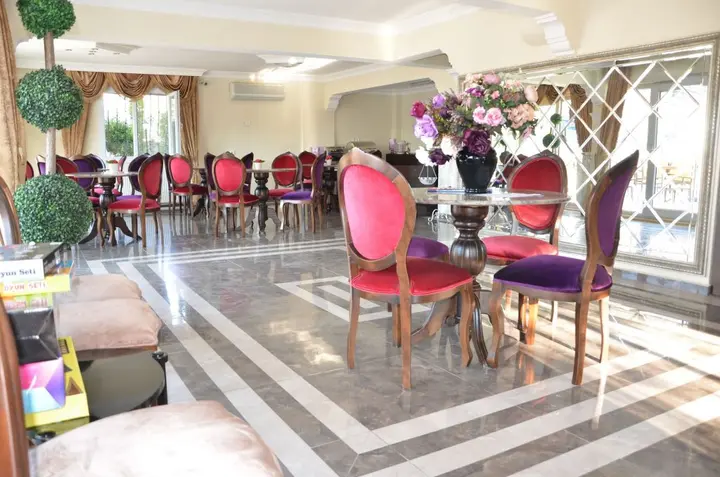 Айвалык: Uzunhan Hotel