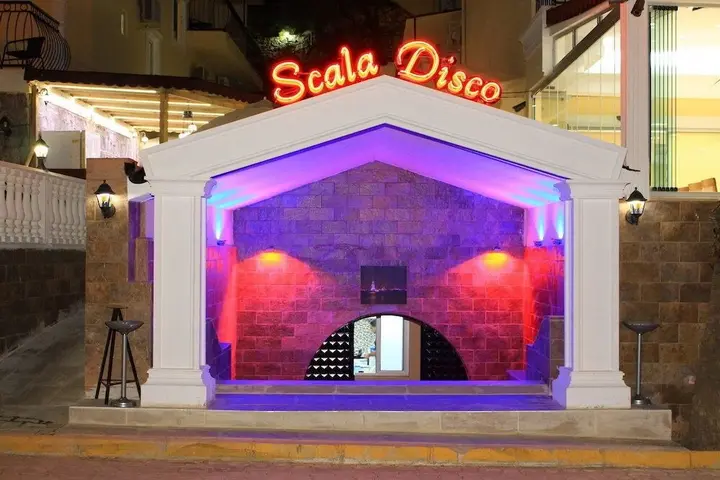 Турунч: Scala Hotel