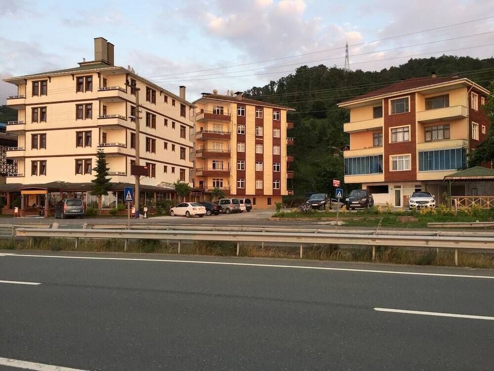 Арсин: Cansizoglu Hotel